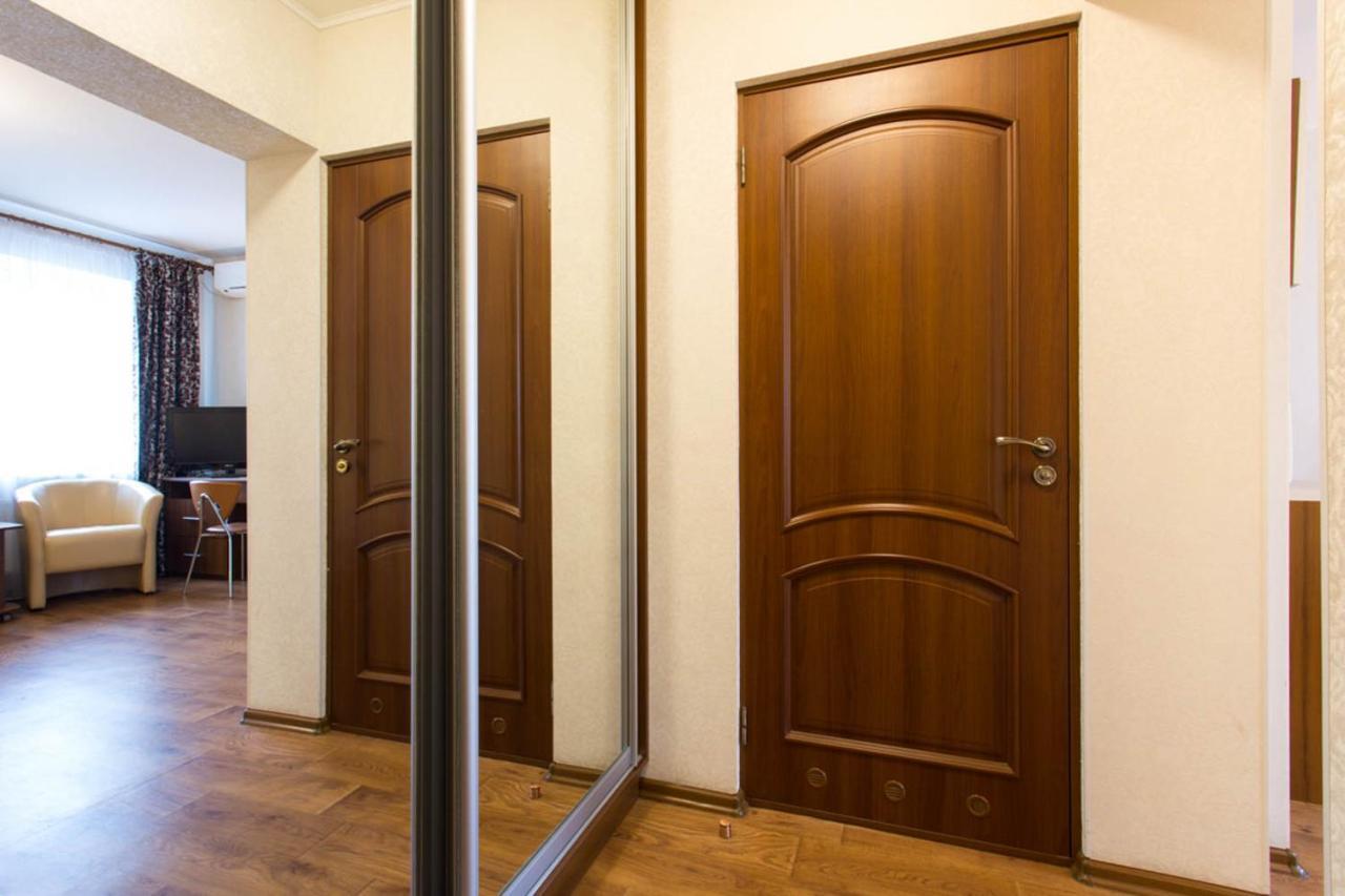 خاركيف Excellent Studio Apartment In The Center - Kravtsova Lane 13B المظهر الخارجي الصورة